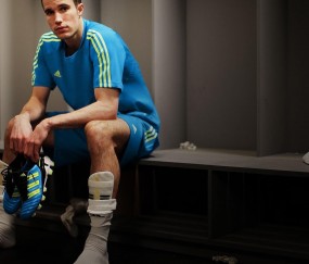 开云体育入口-乌克兰力克瑞士，马丁内利刷新纪录，足球之夜的双重变奏