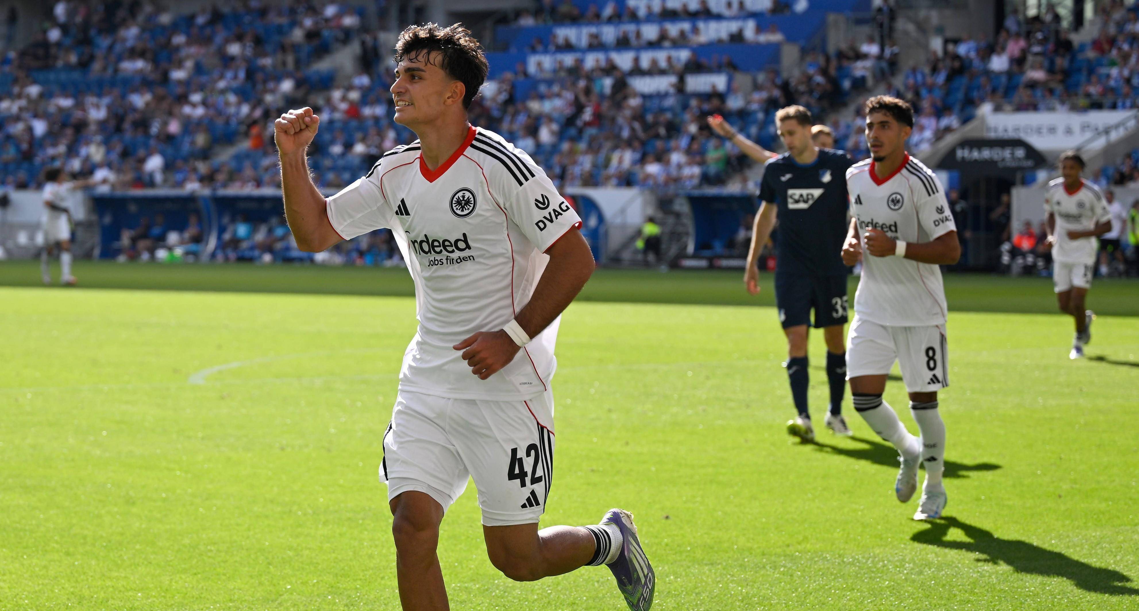 法兰克福再遭挫败,美因茨无力逆袭 法兰克福再遭挫败,美因茨无力逆袭