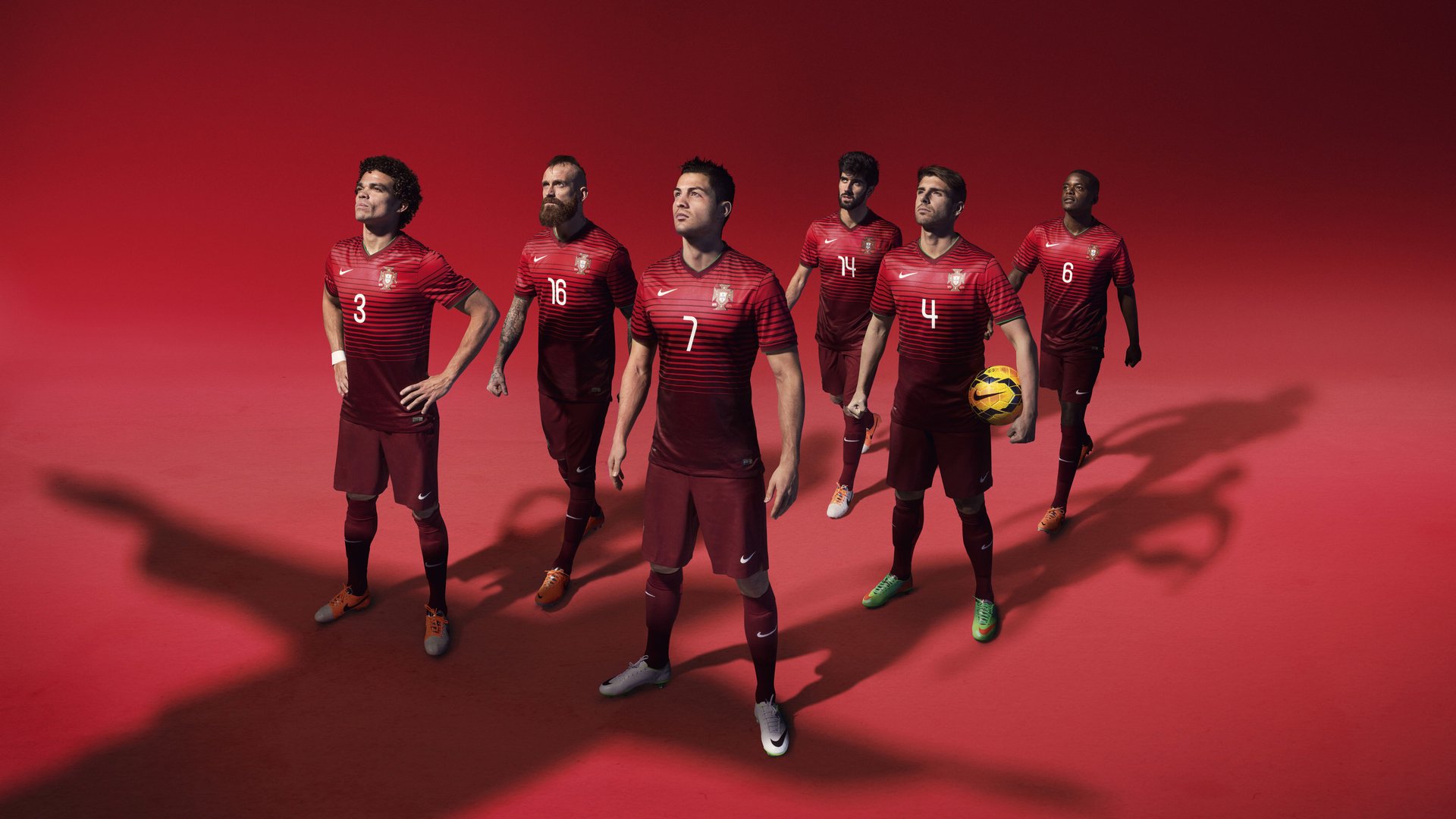 弗拉霍维奇关键一击定乾坤,皇家社会一波流带走加拿大